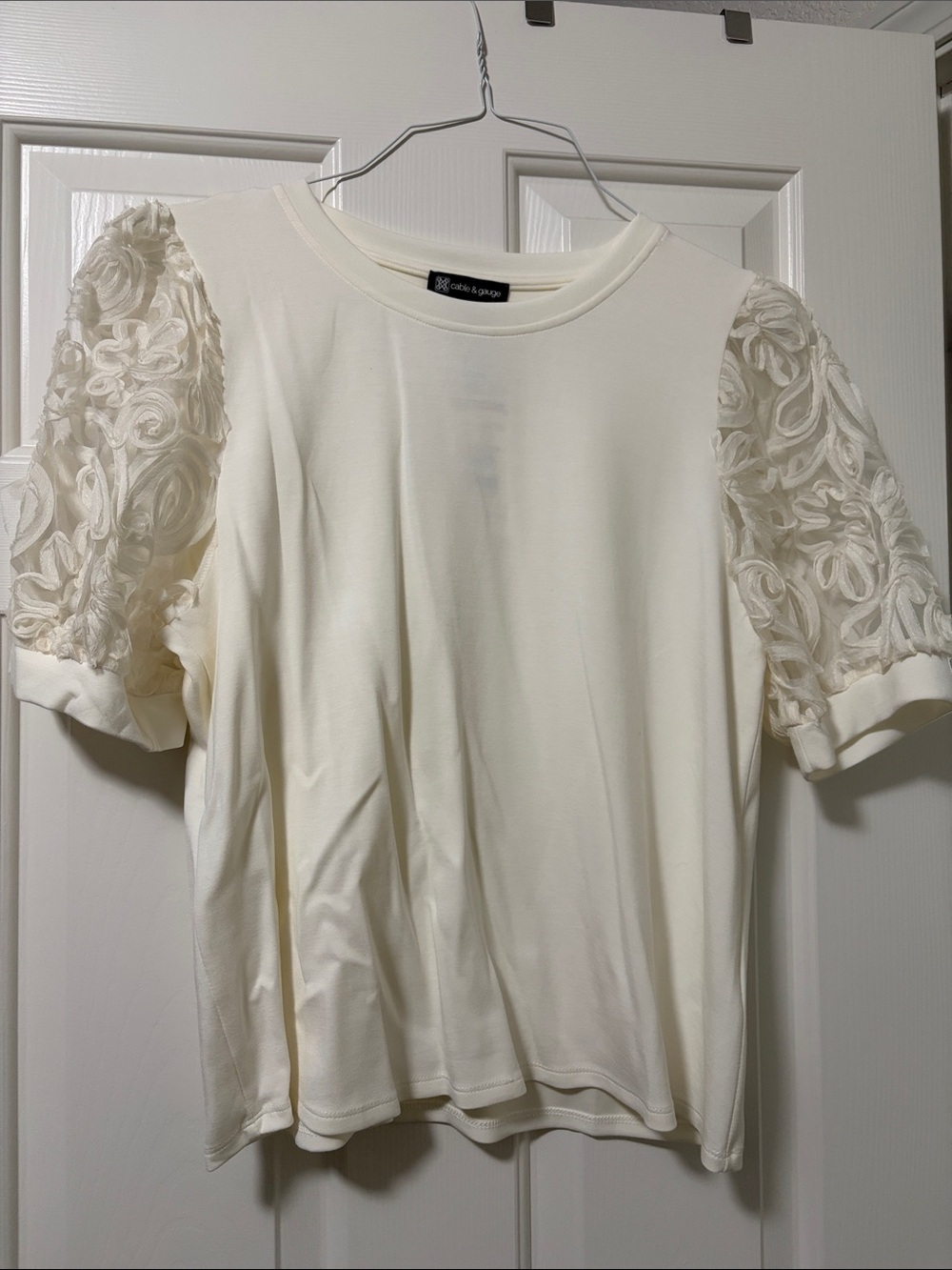 Cable & Gauge Ivory Short Sleeve Top with Rosette Puff Sleeves